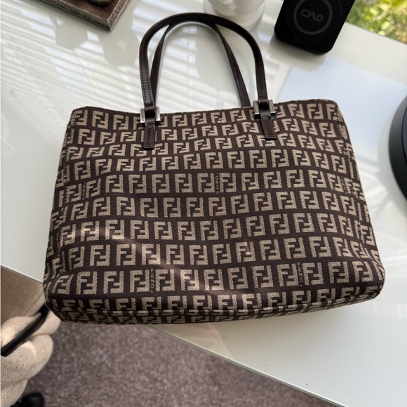 Vintage Fendi Printed Handbag - Picture 5 of 11